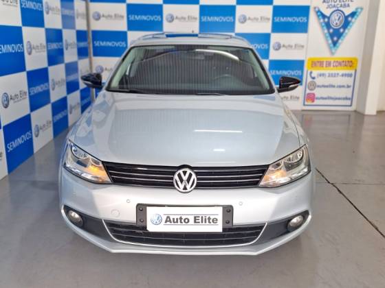 VOLKSWAGEN JETTA 2.0 COMFORTLINE FLEX 4P TIPTRONIC